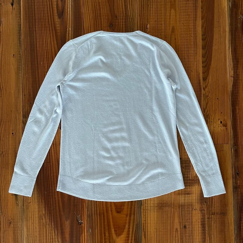Loft Women’s Rounded V-Neck Sweater XS - Picture 4 of 4